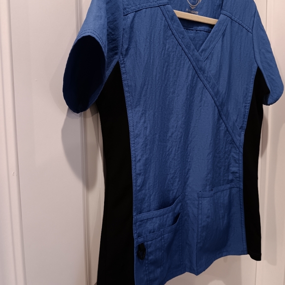 Scrubs V Neck - size small‎ - Picture 4 of 4